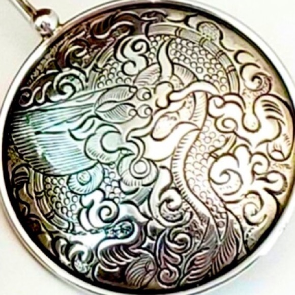Silpada Vintage RARE Sterling Silver Etched Asian Dragon Circle Disc Earrings - Picture 3 of 4